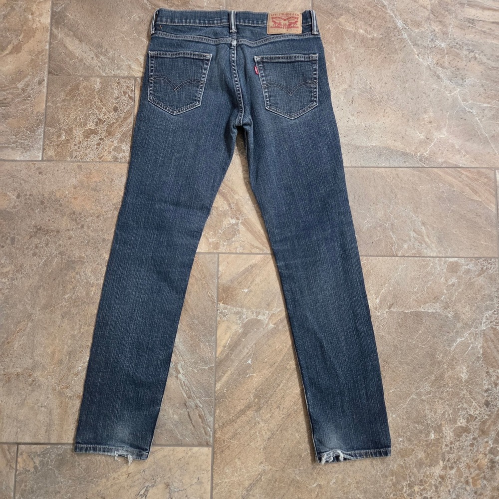 Levi Strauss Co 511 Womens Jeans Dark Wash Slim Fit Size 30x32 Distressed Hem - Picture 4 of 6